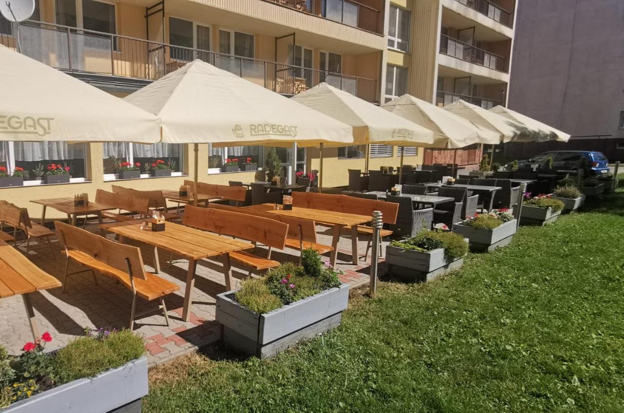Hotel Garni Považská Bystrica Esterno foto