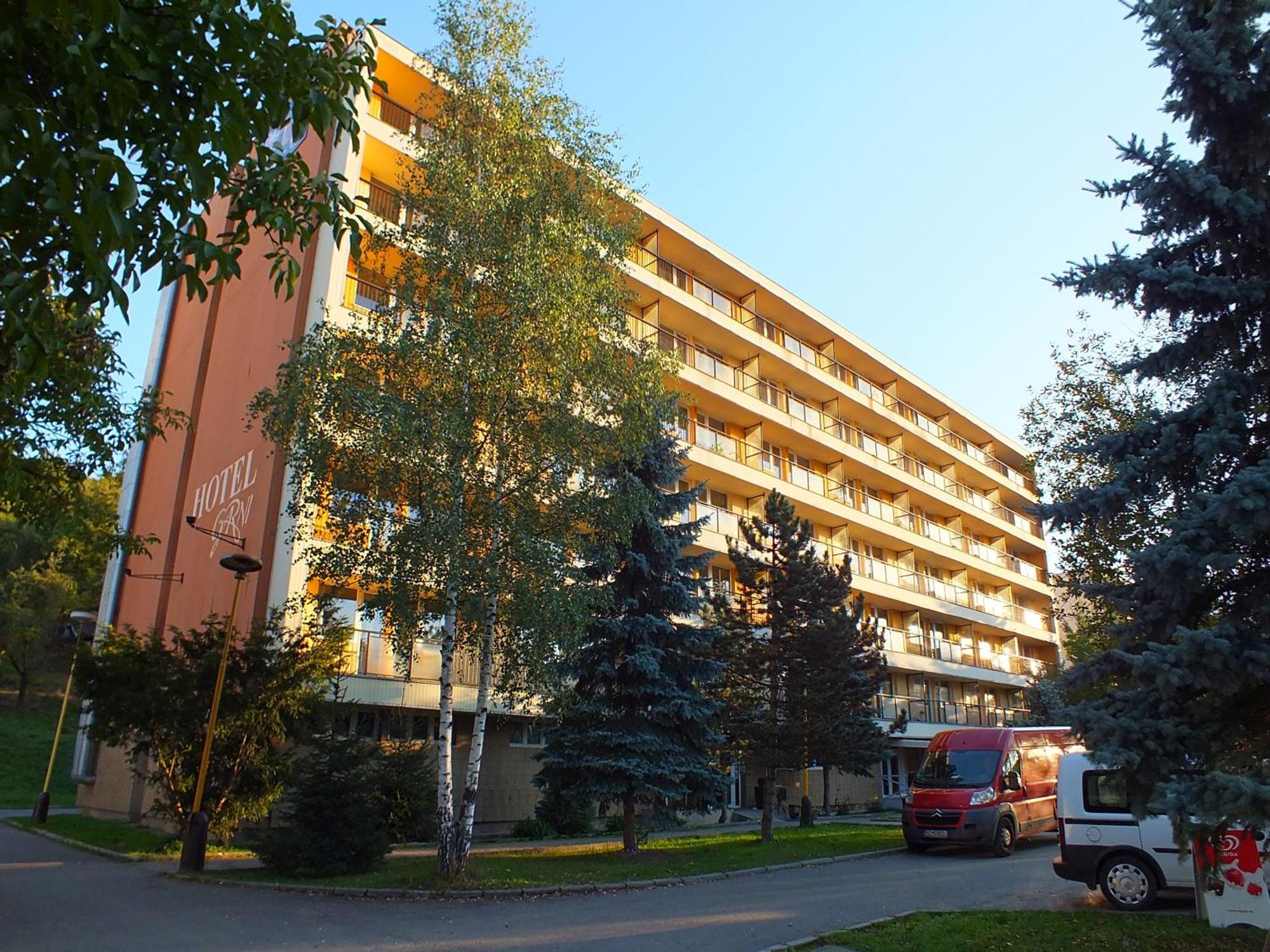 Hotel Garni Považská Bystrica Esterno foto
