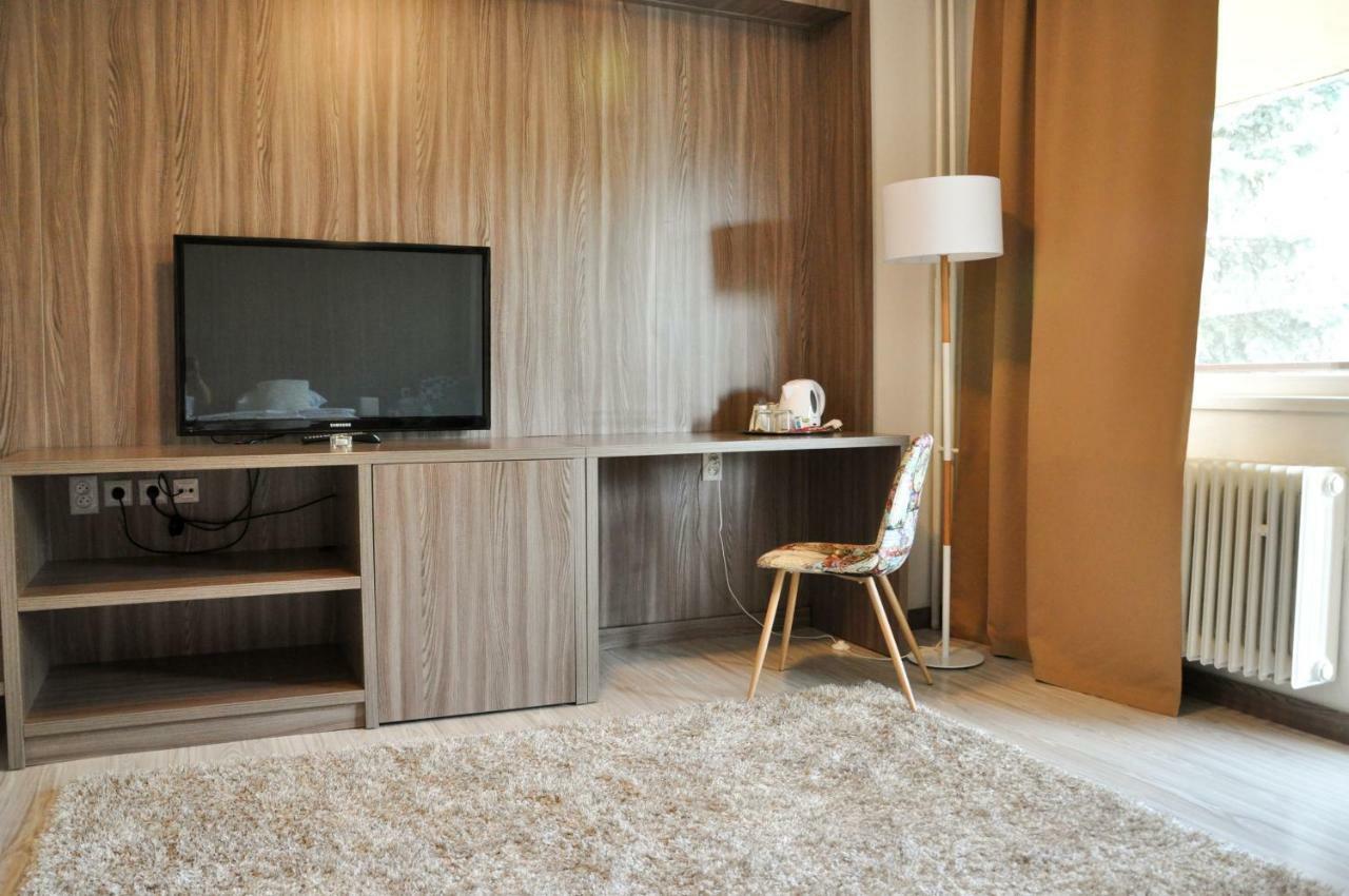 Hotel Garni Považská Bystrica Esterno foto