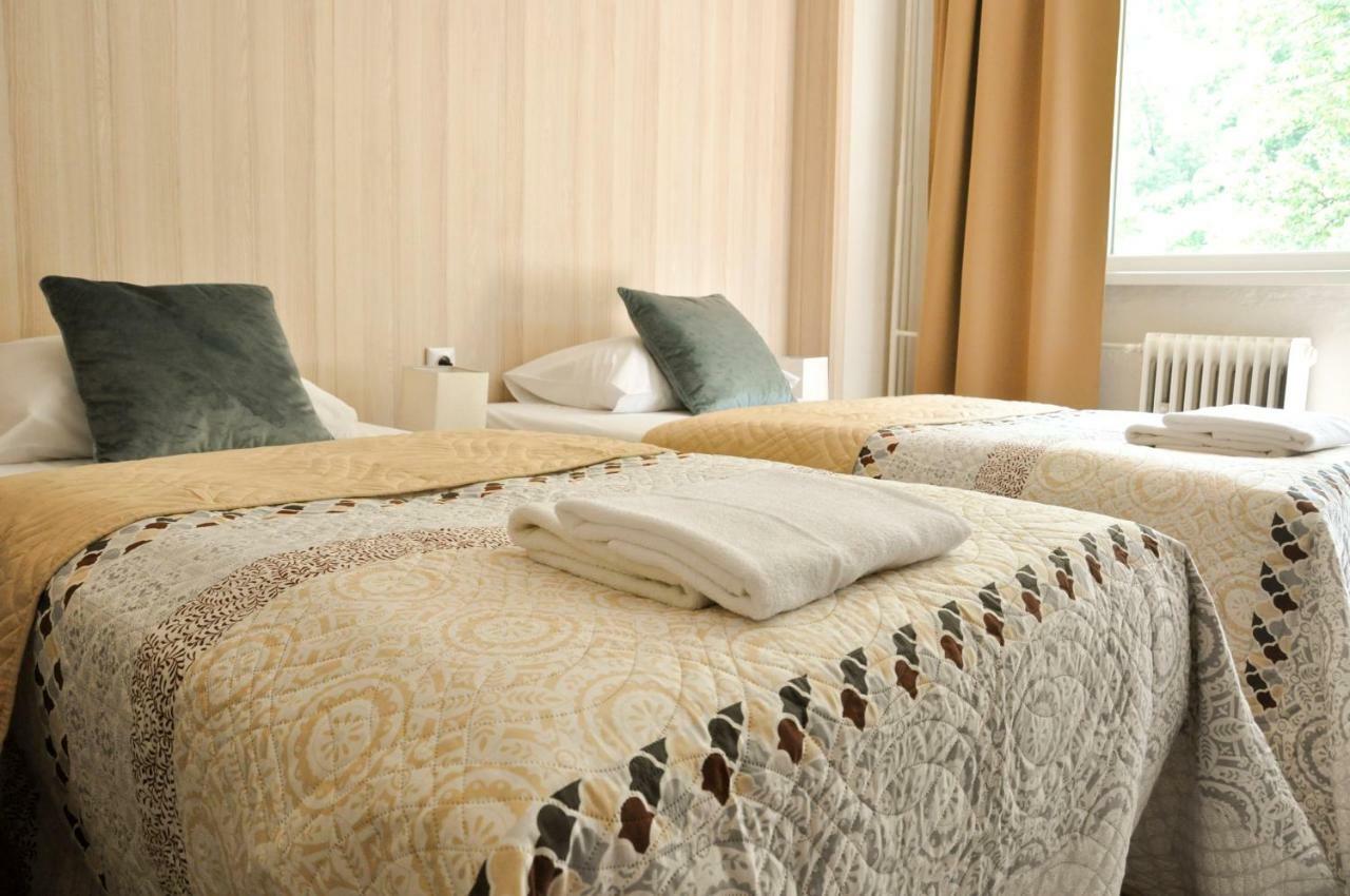 Hotel Garni Považská Bystrica Esterno foto