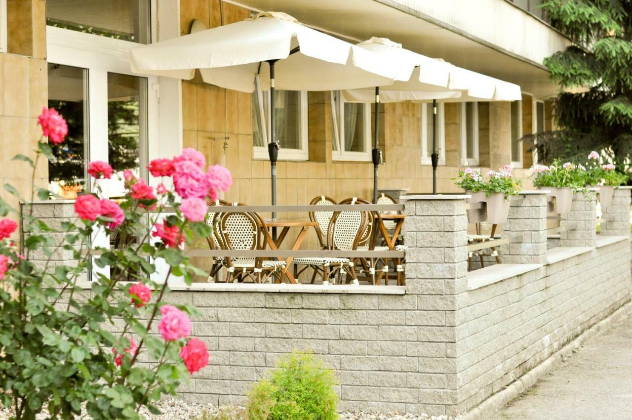 Hotel Garni Považská Bystrica Esterno foto