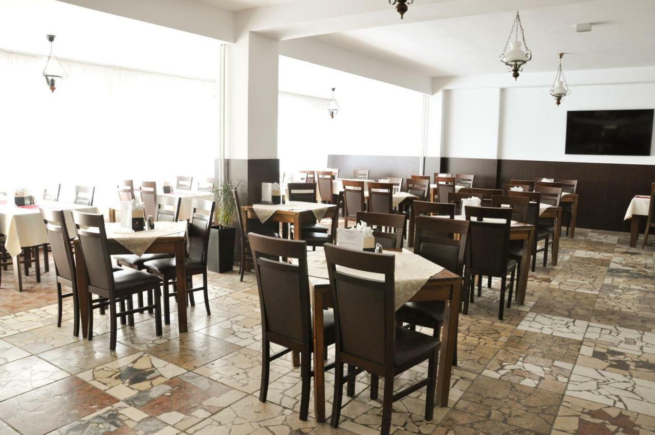 Hotel Garni Považská Bystrica Esterno foto